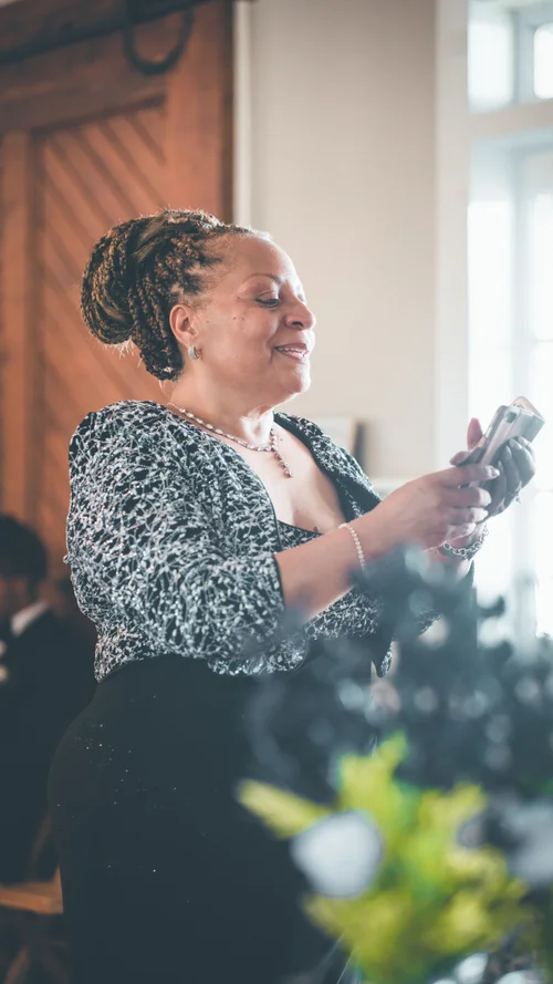 Guest capturing the moment on her phone